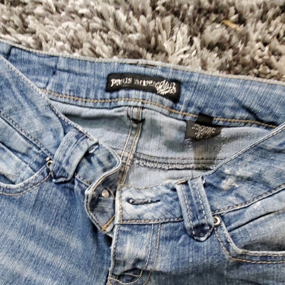 Jeans - Picture 3 of 4